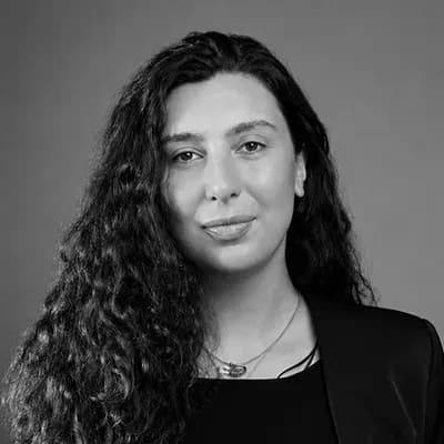 Portrait — Elene Kenia